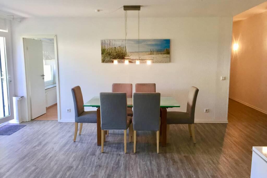 3 Schlafzimmer-2 Bäder- Bis Zu 7 Gäste * Düsseldorf